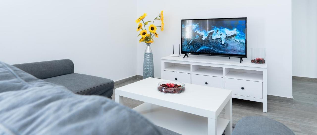 קוסטה טגוויסה Luxury Casa Playa Roca Bord De Mer מראה חיצוני תמונה