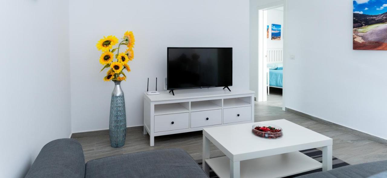קוסטה טגוויסה Luxury Casa Playa Roca Bord De Mer מראה חיצוני תמונה